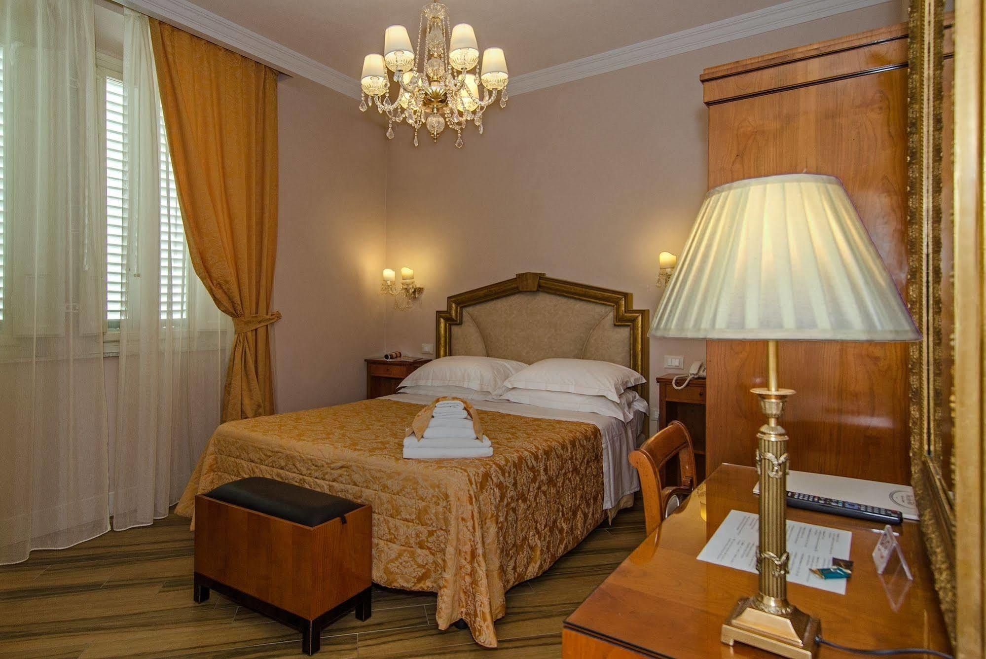 Lucca In Azzurro Maison De Charme Екстериор снимка