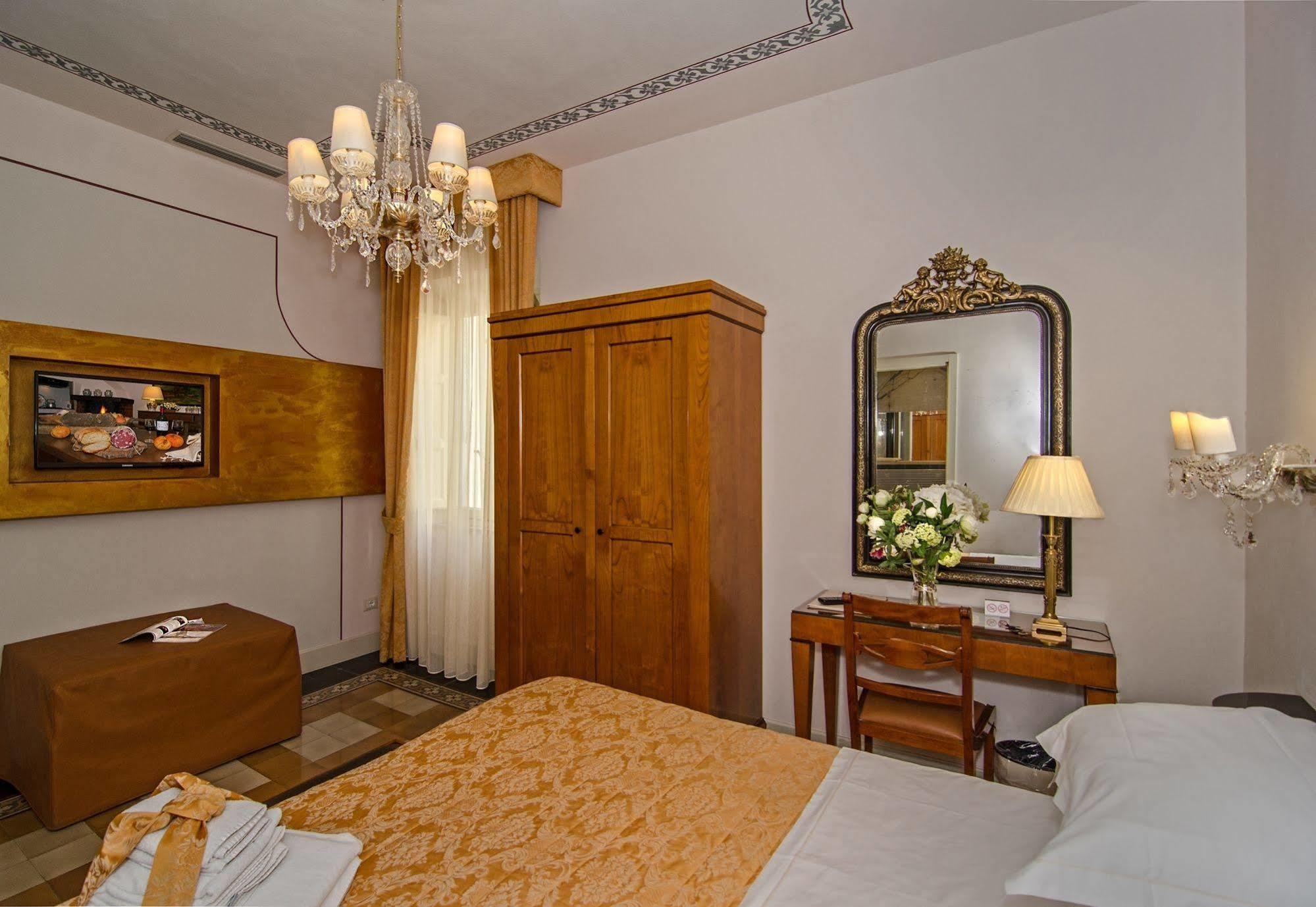 Lucca In Azzurro Maison De Charme Екстериор снимка